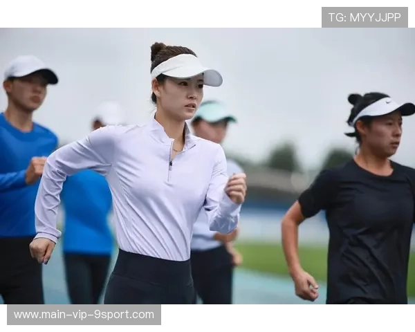 中国田径队新周期备战升级多项训练更科学，中国田径队训练视频