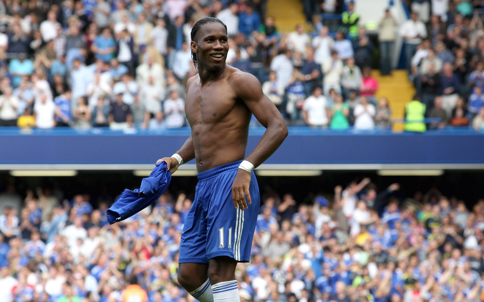 西甲焦点战巴萨与皇马再度交锋,国家德比火爆全场,西甲巴萨vs皇马全场